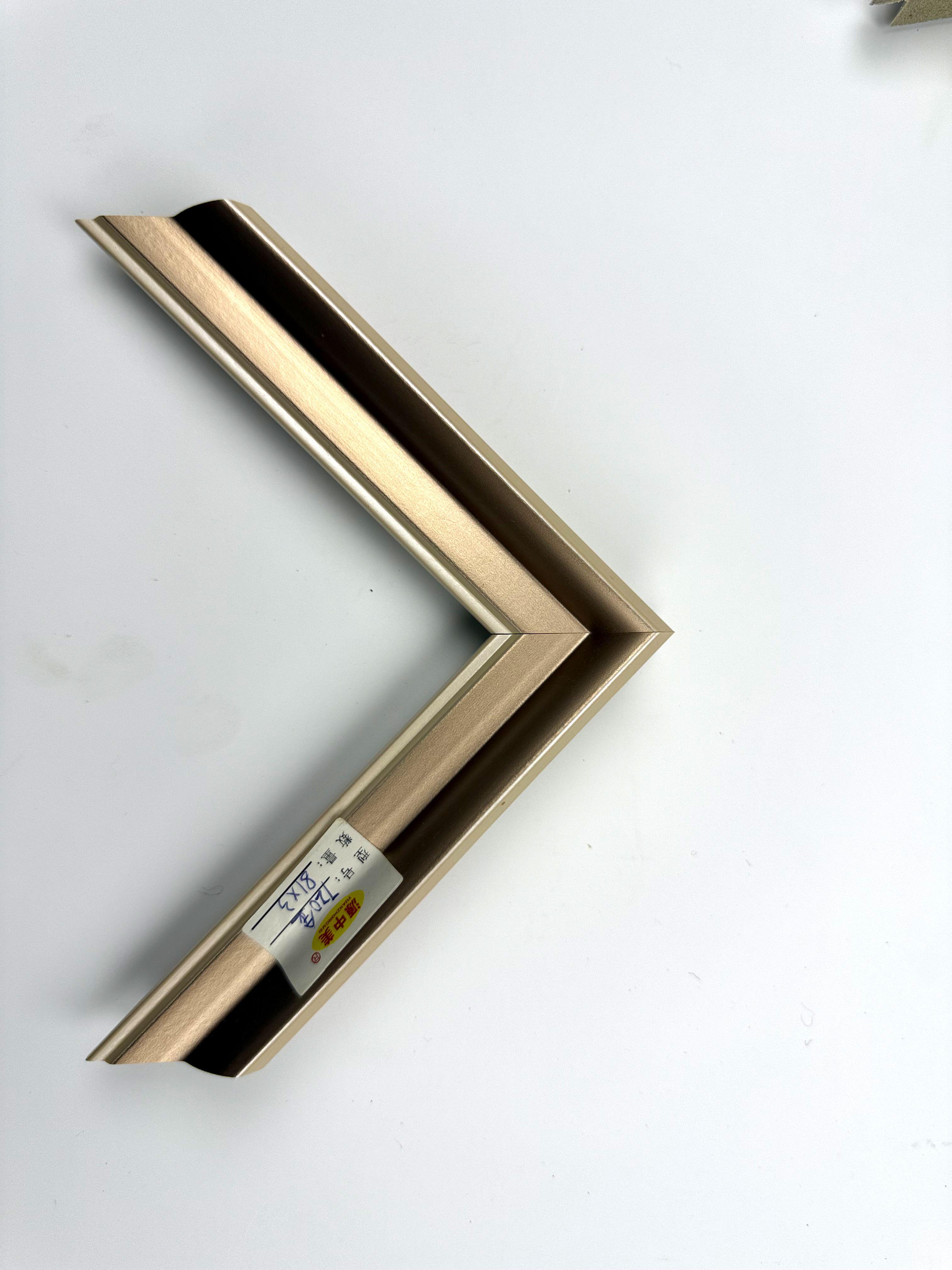 PS Moulding 720-jin